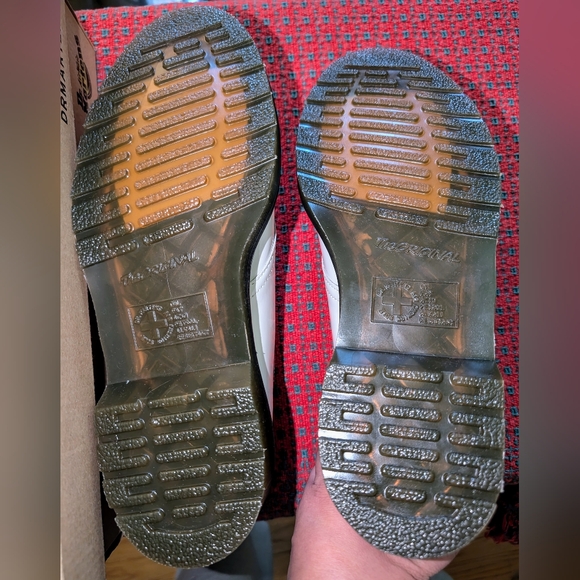 Dr. Martens - Picture 4 of 5